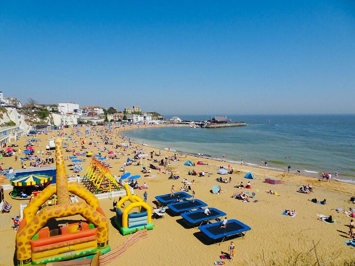 Beach Retreat Бродстерс Екстер'єр фото